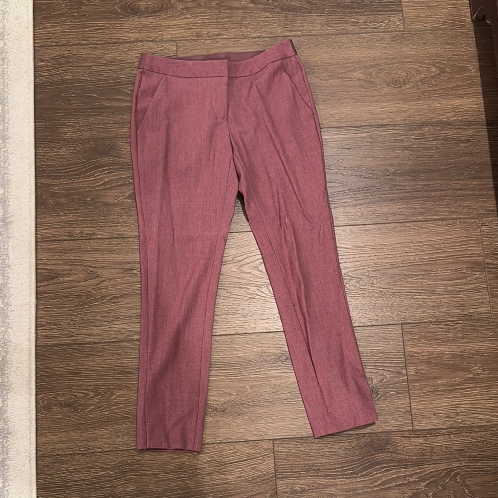 Dusty Rose Cropped Ankle Pants with Tailored Silhouette